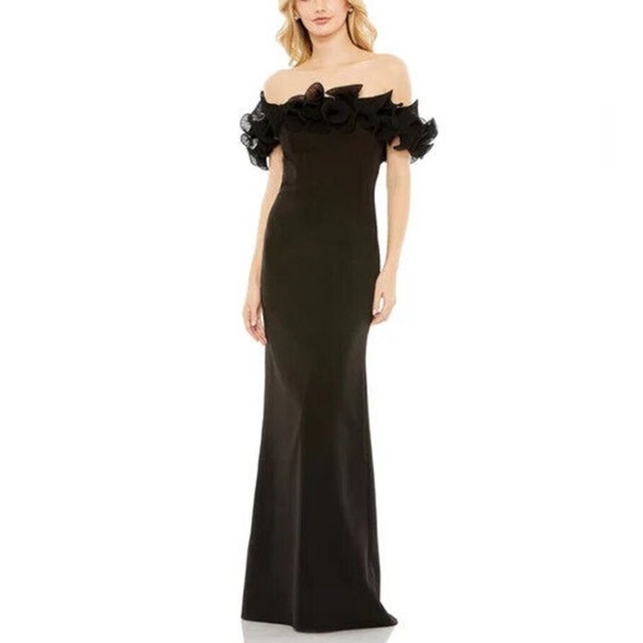 MAC DUGGAL IEENA Black Ruffle Off The Shoulder Column Evening Gown - Reemoly